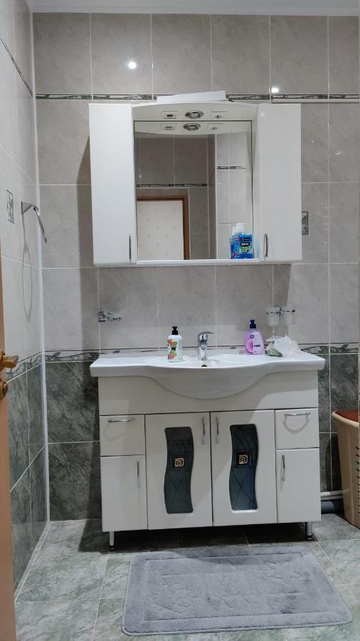 Stefan Cel Mare 64 Apartment Chisinau Ngoại thất bức ảnh